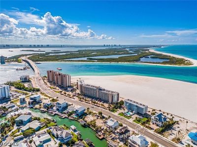8350 Estero Blvd APT 322