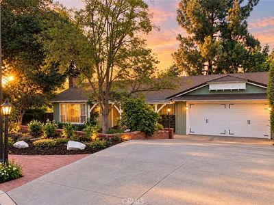 1795 Prince Albert Dr