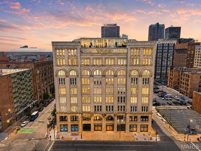 1136 Washington Ave Unit 905