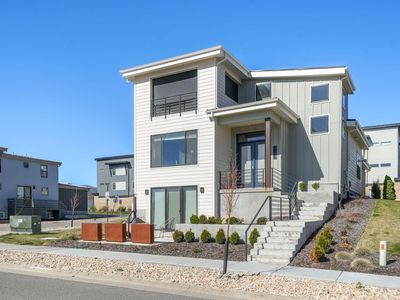 6537 Silver Creek Dr