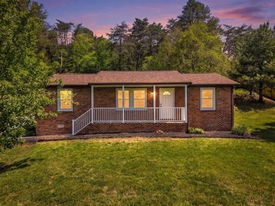Property at 1650 Haymakertown Rd, Troutville, VA