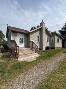 132 N French Ln