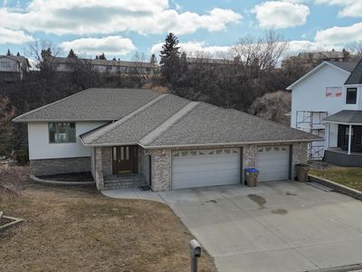 1413 Golden Valley Ln
