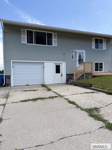 1066 Rocky Point Rd