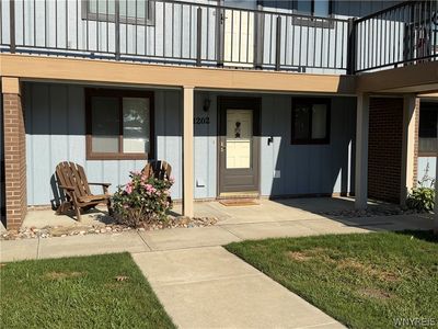 1202 Edgewater Dr