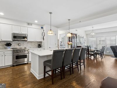 200 River Vista Dr Unit 633