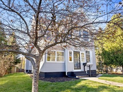 1114 North Chicago AVENUE