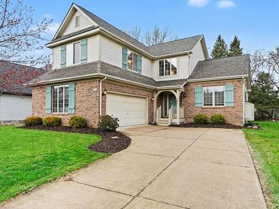 5692 Versailles Ave