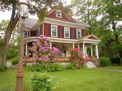 45 Main St