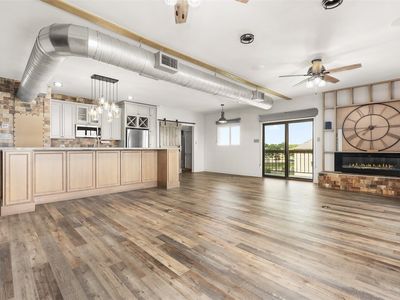 18809 Egret Bay Blvd APT 321