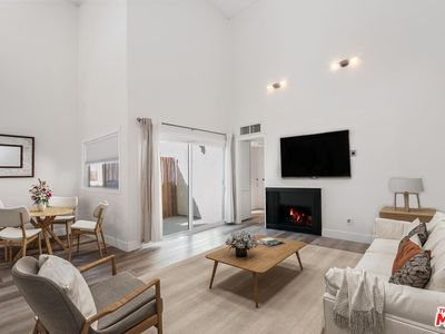 1339 N Columbus Ave Unit 304