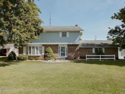 121 Sunset Ave