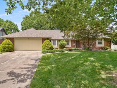 1735 E Vincent Drive
