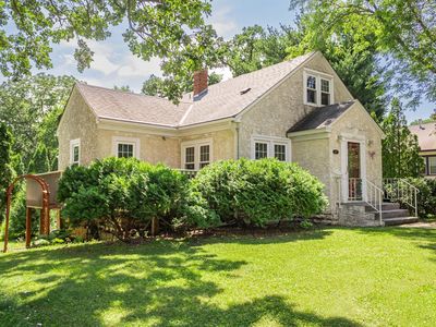 1017 Main St NW