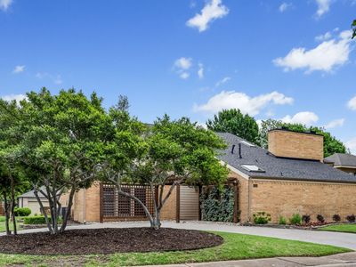 7168 Manor Oaks Dr