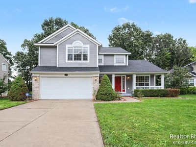 3689 Maplehurst Dr SE