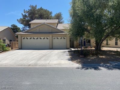 5540 Singing Hills Dr