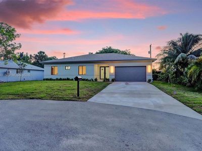 2445 SW 43rd Ter