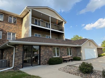 401 SE Delaware Ave Unit 205