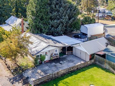 739 NW River Rd