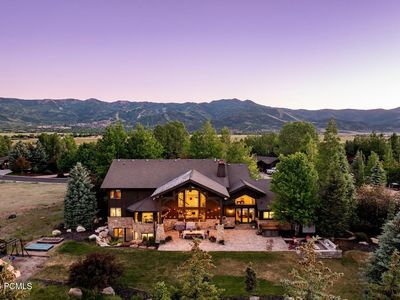 5785 Mountain Ranch Dr