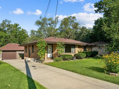 3304 Fairlane Dr