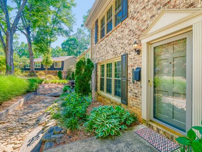 2355 Northlake Ct