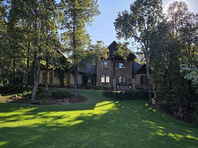 5905 Brush Creek Loop