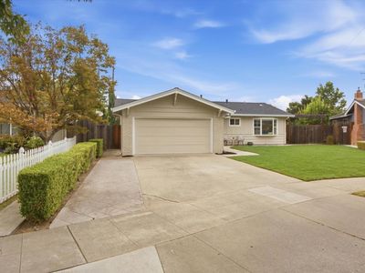 3031 Greentree Way