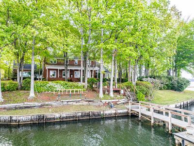 390 David Williams Rd