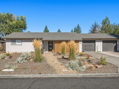 1648 NE Pheasant Ln