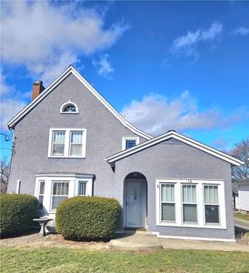 16 Adams St