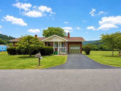 214 Chapel Dr