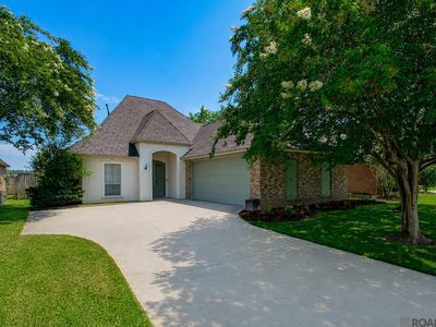 10109 Chanel Dr