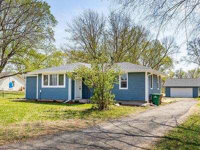 Property at 5210 NW 62nd Ave, Johnston, IA