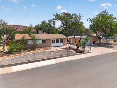 683 Mountain View Dr