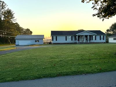 17 Groves Rd