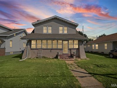 803 E Lorena Ave
