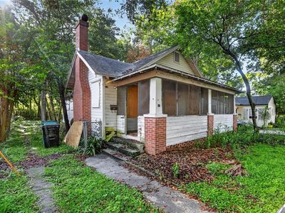 27 N MILLS AVENUE