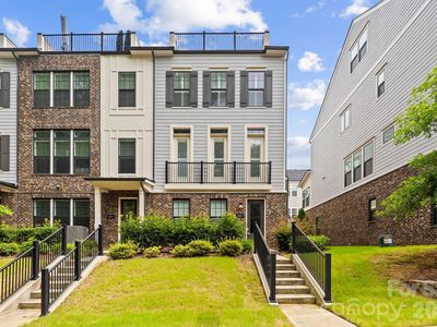 2525 Deacon Ave