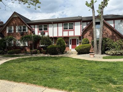 150 Doxbury Lane #150