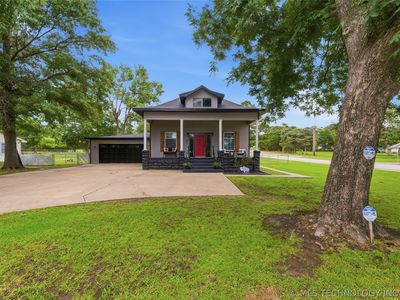 529 E Fillmore Ave
