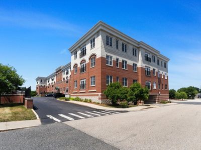 500 Union St #5209