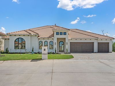 9065 Lakeside Dr
