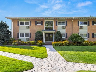 748 Deer Park Avenue #7H