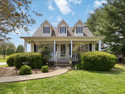 78 Francie Blvd