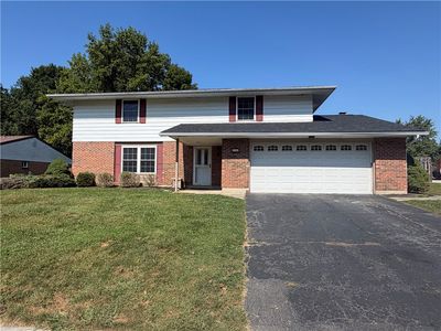 7221 Rustic Woods Dr