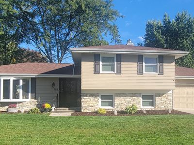 Property at 708 Kensington Rd, Neenah, WI