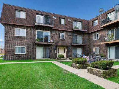 9364 W Golf Rd #2B