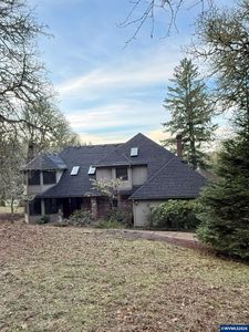 1755 NW Lewisburg Ave